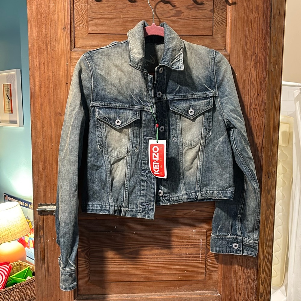 Kenzo women’s denim jacket. Size m. NWT